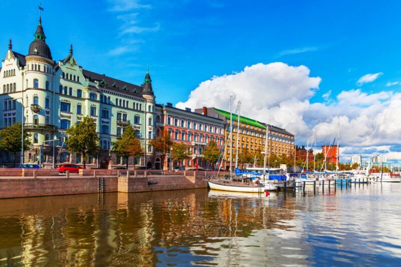 Helsinki: First Discovery Walk and Reading Walking Tour - Customer Reviews and Ratings