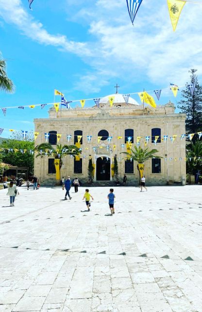 Herakleion City Center Walking Tour - Inclusions and Amenities