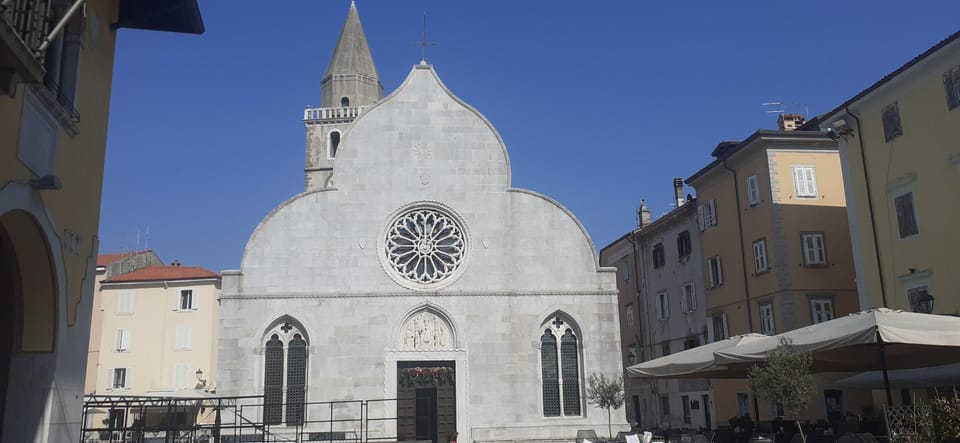 Hike in Muggia - Tour Guide and Languages