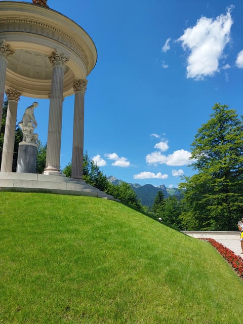 Hike to Linderhof Royal Castle With a Delicacy Break - Bavarian Specialties