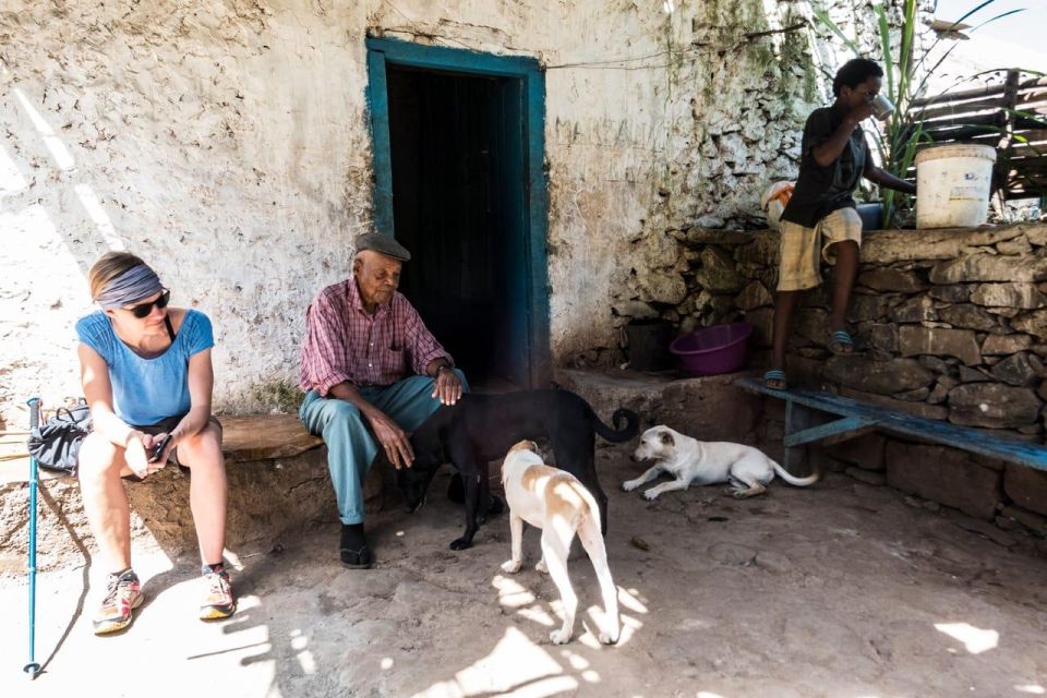 Hiking: From Serra Malagueta to Rabelados Community - Inclusions