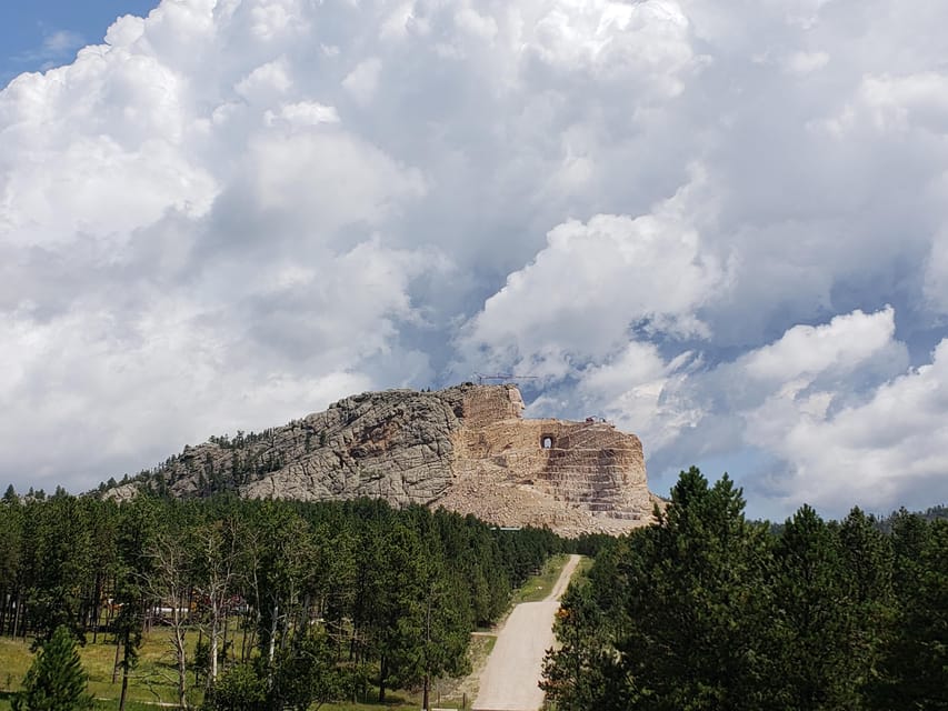 Hill City: Private Mount Rushmore, Crazy Horse & More Tour - Inclusions and Amenities