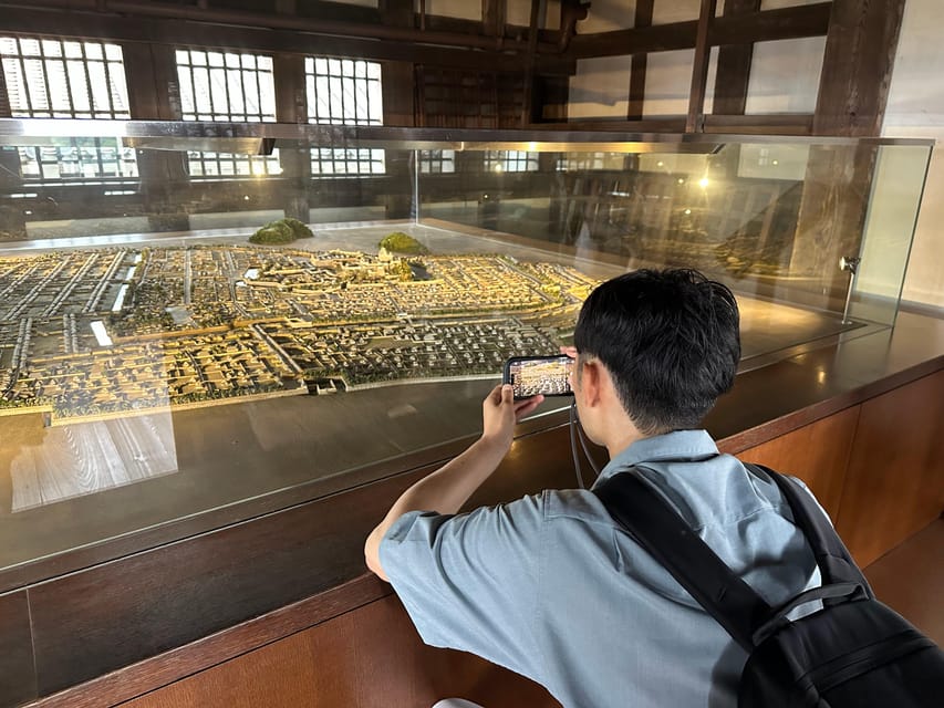 Himeji: Discover Every Bit of Himeji Castle - Guided Tour Experience