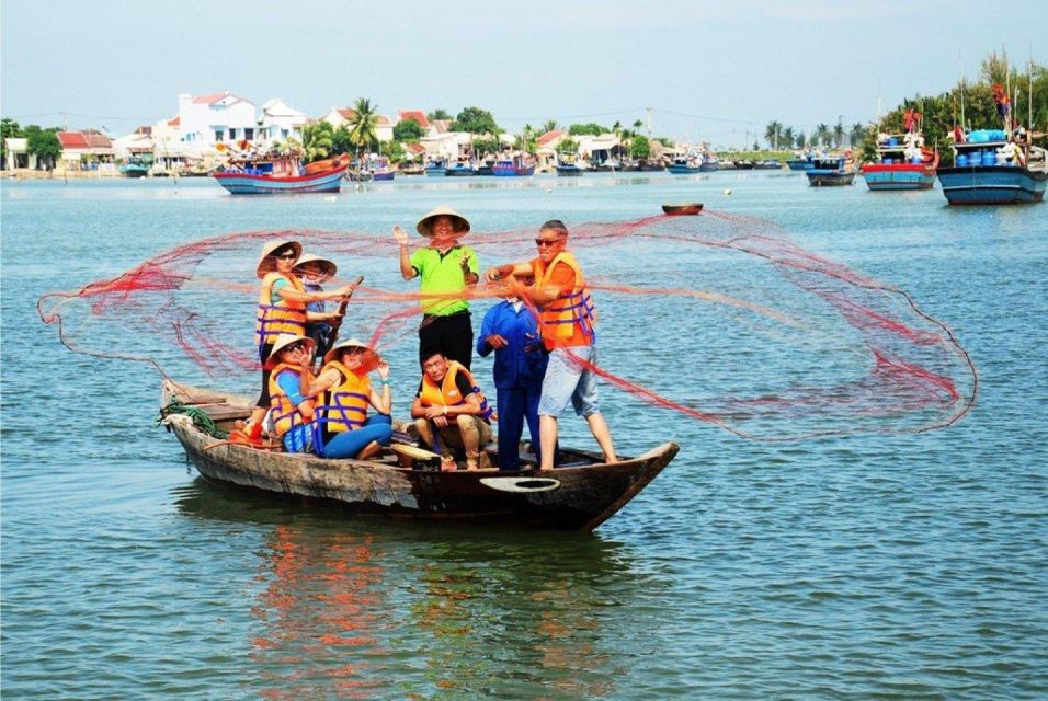 Hoi An: Basket Boat With Lantern-Making & Cooking Class Tour - Customer Feedback and Ratings