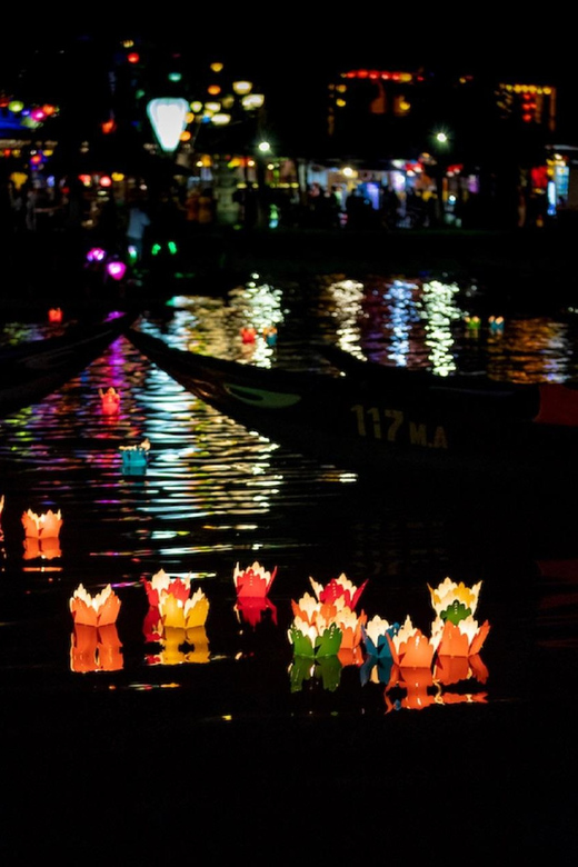 Hoi An: Boat Ride on Hoai River & Release the Flower Lantern - Inclusions and Whats Provided