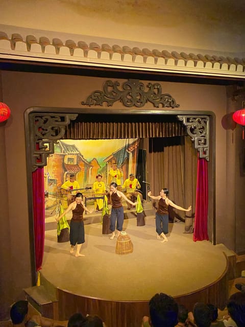 Hoian Old Town - Immersive Free Walking Tour - Meeting Point and Logistics