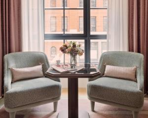 Hotel Barrière Fouquets New York - Booking Your Stay