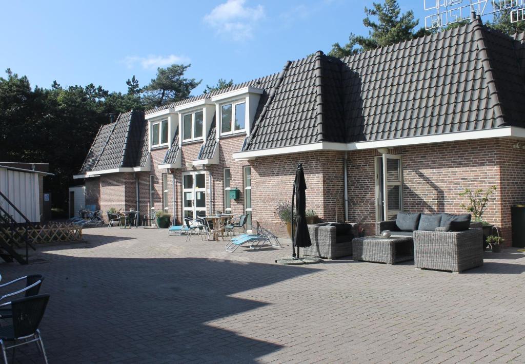 Hotel Studio Bosch Duin Strand - Accessibility and Transportation