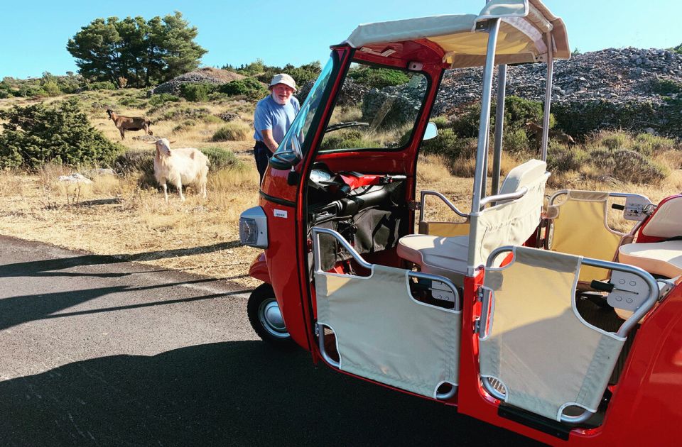 Hvar: Tuk Tuk Island Tour - Lavender Fields and History