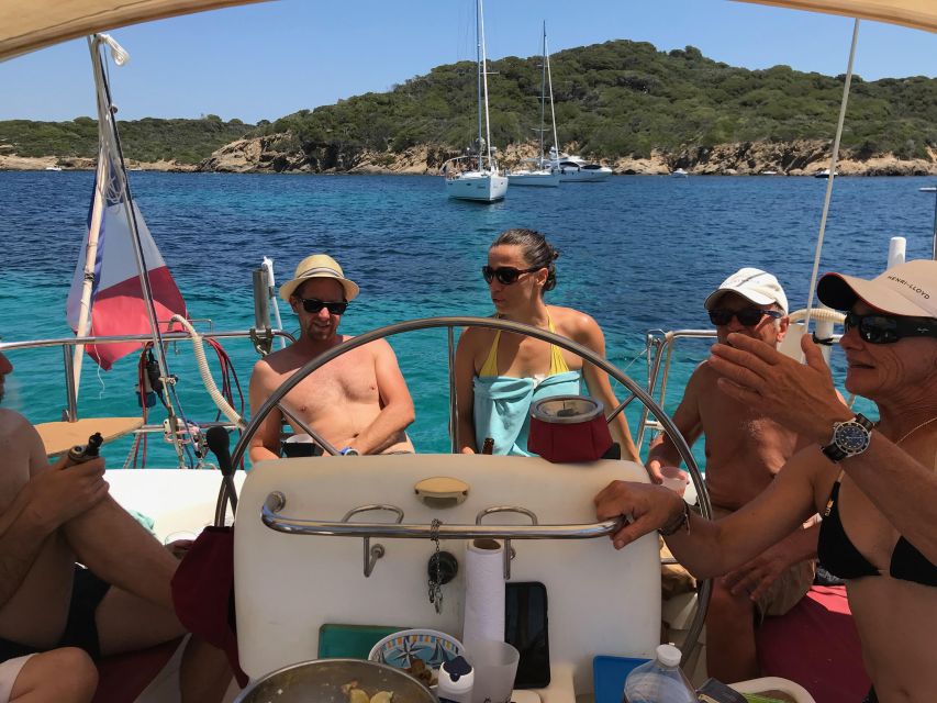 Hyères/ Porquerolles: Sailing Cruise Discovery - Participant Eligibility Guidelines