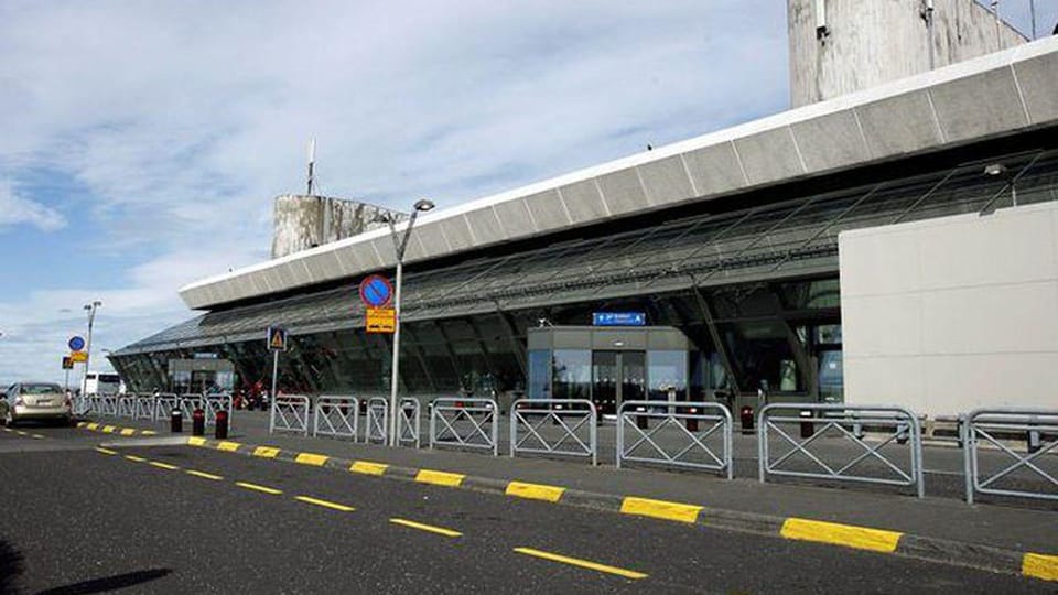 Iceland: AIRPORT TRANSFER KEF AIRPORT TO REYKJAVIK CITY - Frequently Asked Questions