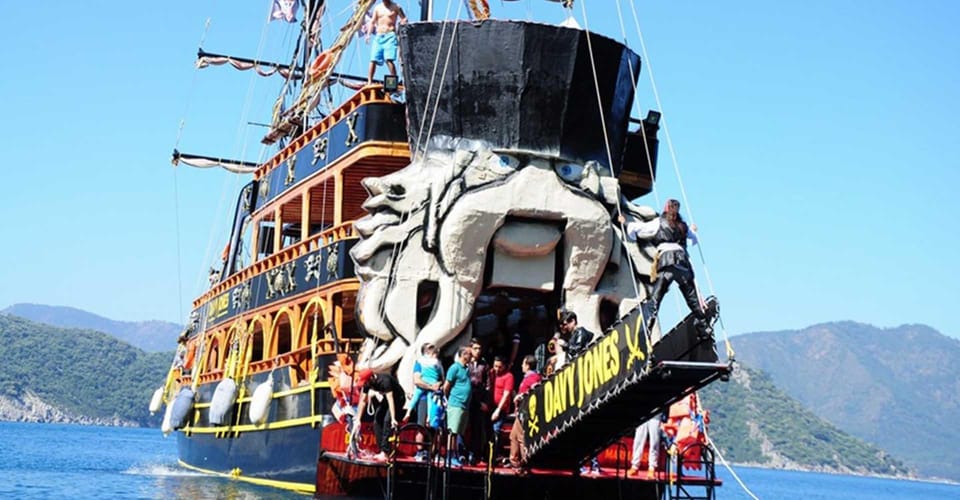 Icmeler Pirate Boat Trip, Lunch Unlimited Drinks, Foam Party - Entertainment Options