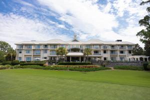 Inn and Club at Harbour Town - Special Features