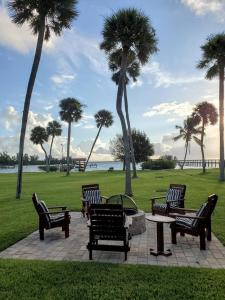 Island View Cottages Sebastian - Activities and Attractions