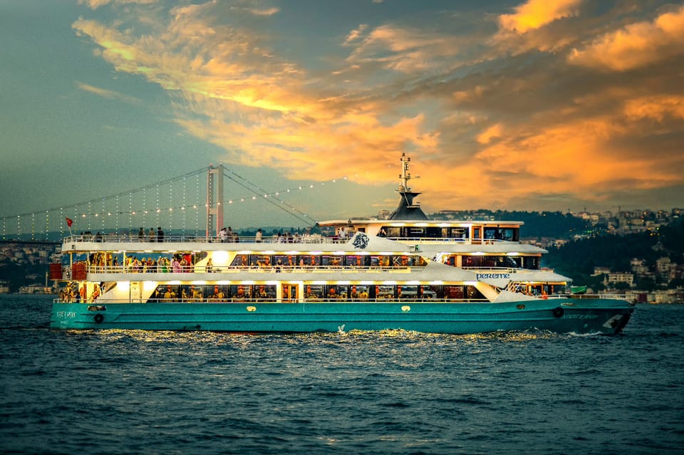 Istanbul: Bosphorus Dinner Cruise , Unlimited Drinks, & Show - Customer Reviews