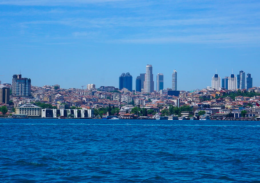 Istanbul: Bosphorus Sightseeing Cruise With Sunset Option - Audio Guide Information