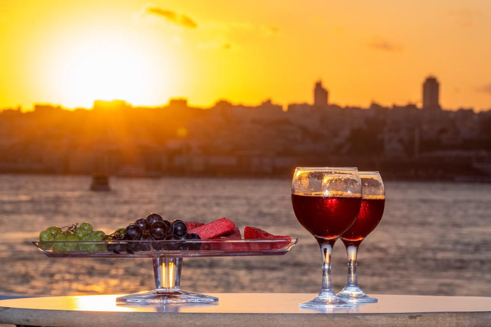 Istanbul: Bosphorus Sunset Cruise With Drinks & Snack - What to Expect Onboard