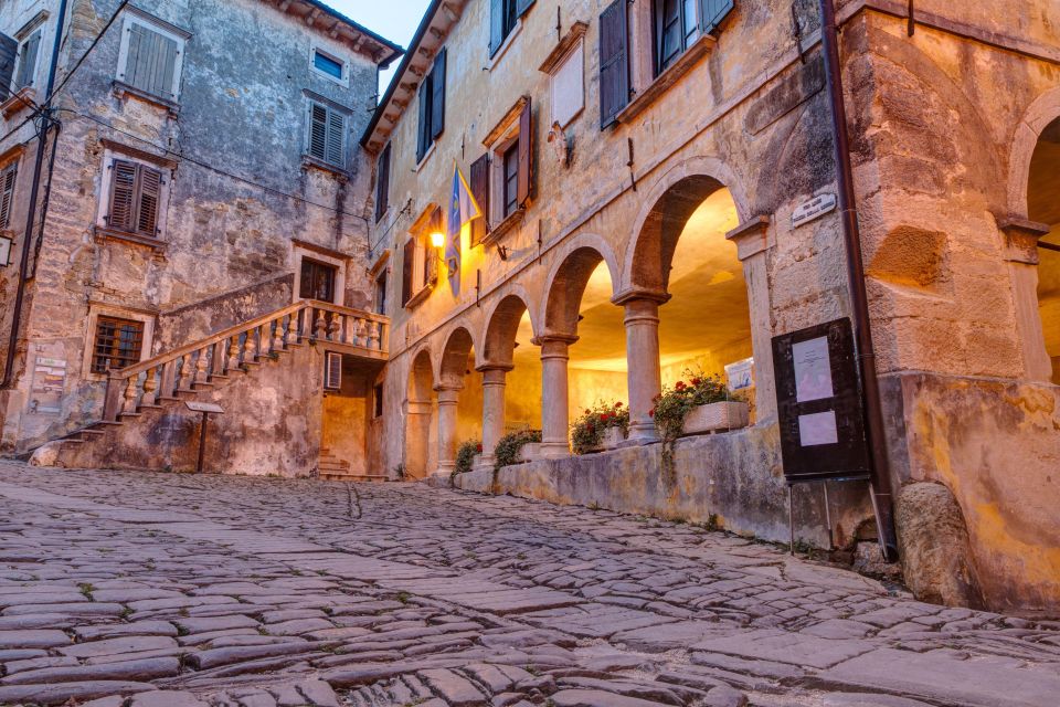 Istria Tour: Poreč - Grožnjan - Motovun, With Truffle Tasting - Motovun: Guided Tour and Truffle Tasting