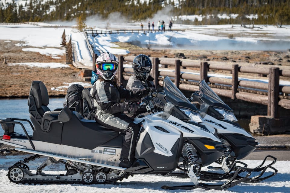 Jackson: Yellowstone Snowmobile Tour to Old Faithful - Participant Requirements