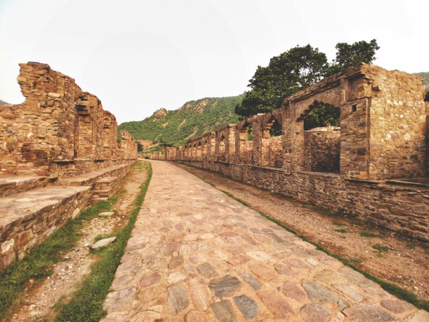 Jaipur: All Inclusive Chand Baori & Bhangarh Fort Tour - Historical Significance