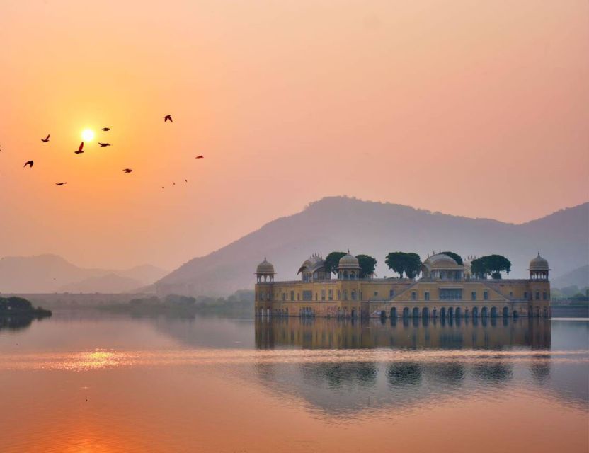 Jaipur: Full Day Sightseeing Tour With Car and Tour Guide - Expert Guide Insights