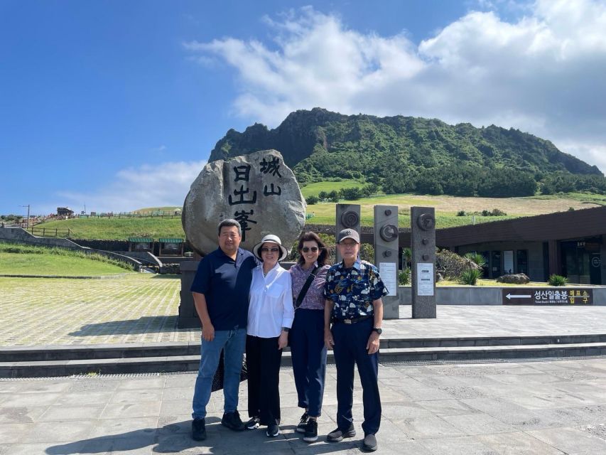 Jeju: Eastern Route Culture Exploration Day Tour - Seopjikoji