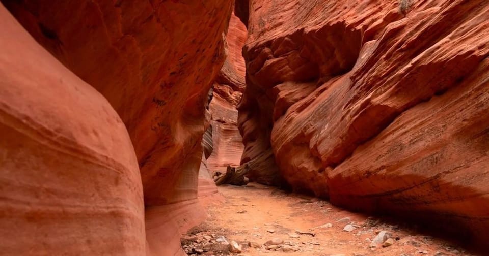 Kanab: Peekaboo Slot Canyon Tour - Small Group Exclusivity