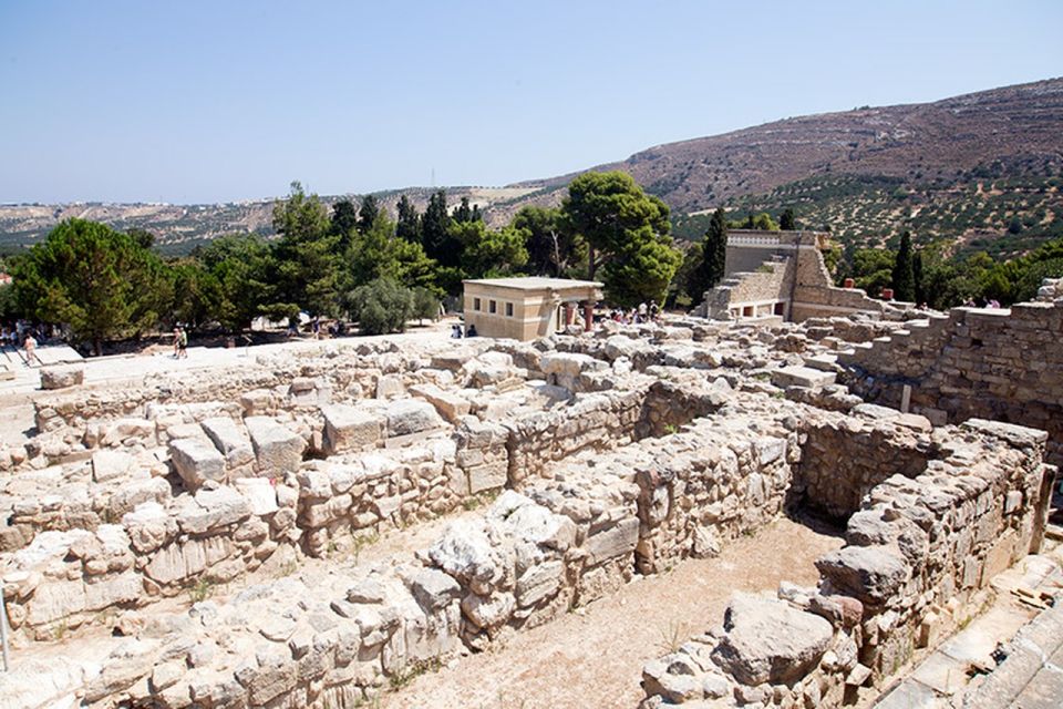 Knossos Palace Guided Tour - Heraklion City Tour + Market - Participant Information and Ratings