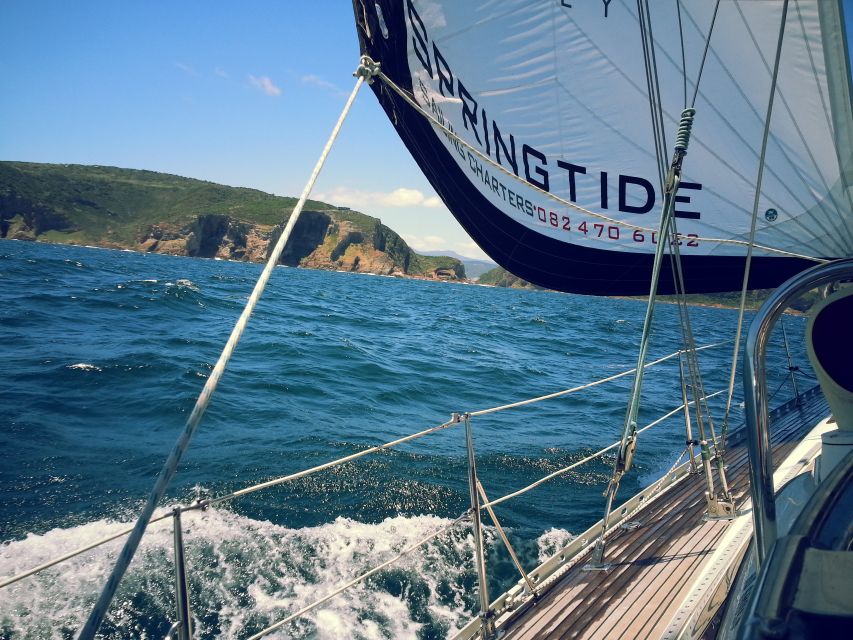 Knysna: 2.5-Hour Day Sail & Lunch Charter - Amenities and Onboard Facilities