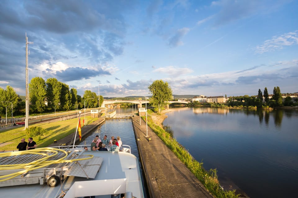 Koblenz: Panoramic Cruise on Moselle River to Winningen - Customer Ratings and Feedback