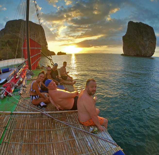 Krabi: 4-Islands Sunset Cruise With Bioluminescent Snorkel - Friendly and Professional Crew