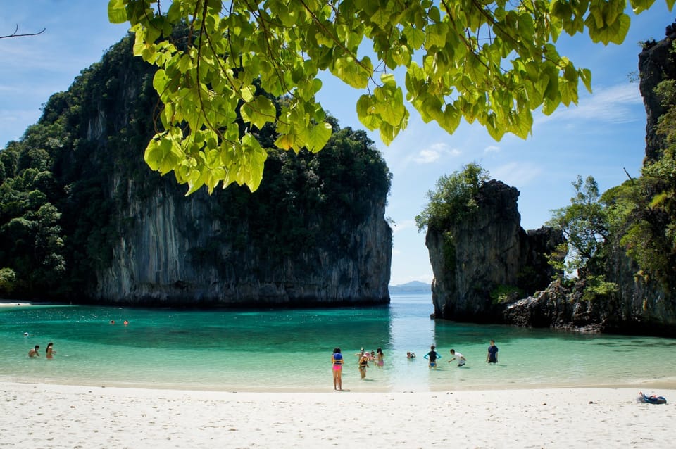 Krabi: James Bond + Koh Hong, Speedboat, Small Group 12 Pax - Experience Features