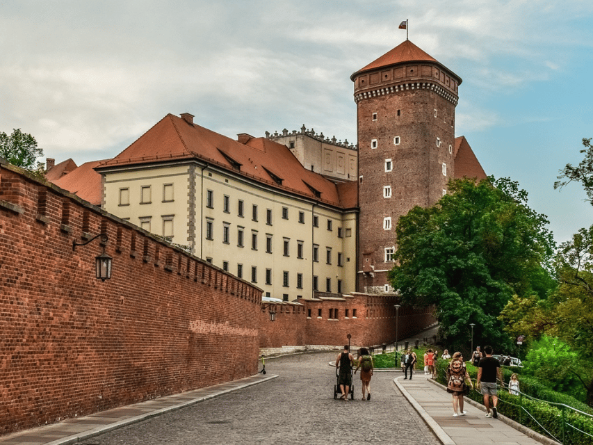 Krakow in a Nutshell: A Self-Guided Audio Walk in English - Using the SmartGuide App