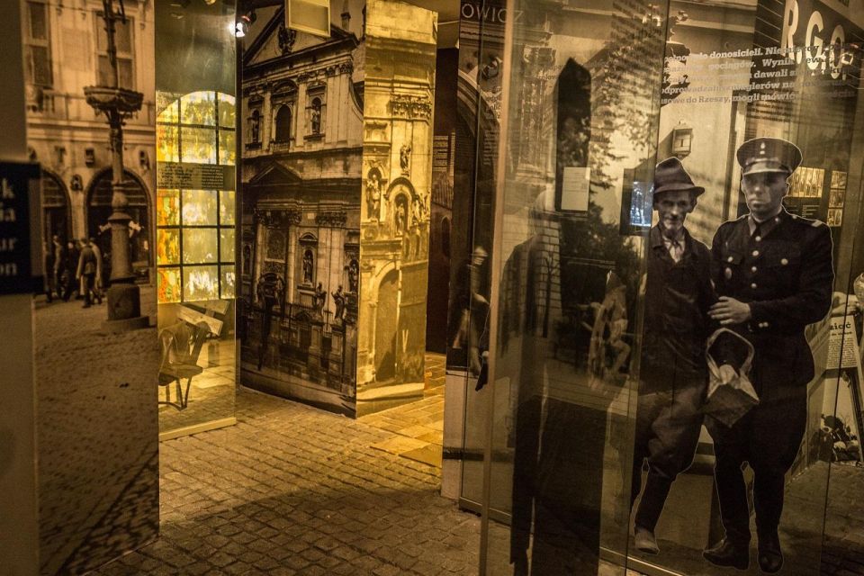 Krakow: Kazimierz & Schindlers Factory & Ghetto Guided Tour - Meeting Point Details