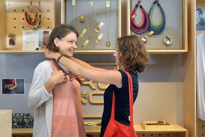 Krakow: Private Shopping Tour With Snacks and Beer Tasting - Local Artisans and Crafts