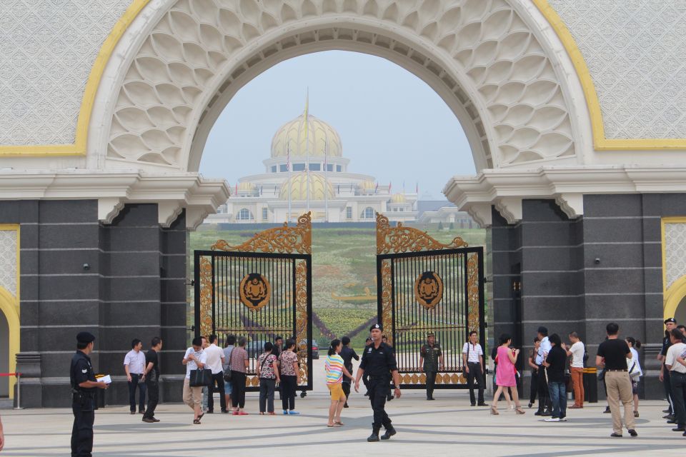 Kuala Lumpur, Putrajaya & Batu Caves Private Tour - Booking Process