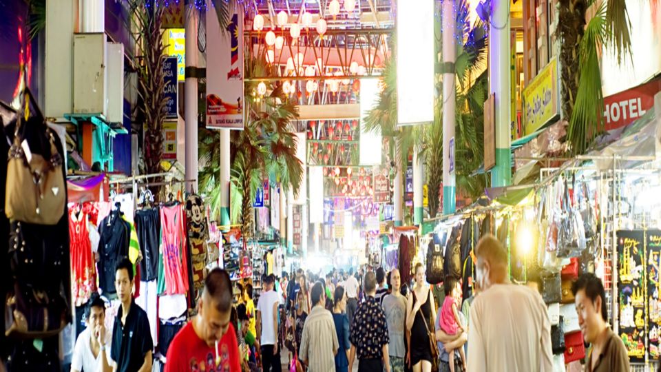 Kuala Lumpur: Street Market Exploration & Shopping Tour - Haggling in Chinatown