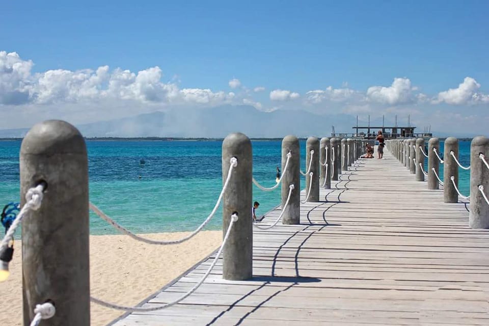 Lakawon Island: Biggest Floating Bar in Asia Experience - Service Quality and Accreditation