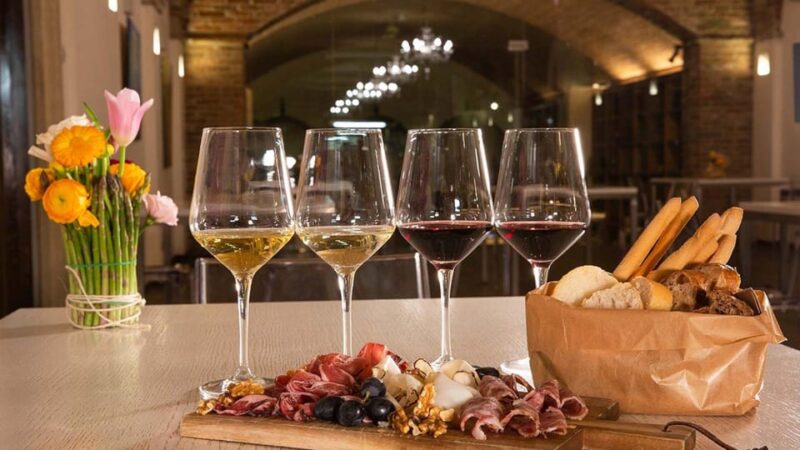 Lake Garda: Wine & Local Products Tasting With Fiat Topolino - Important Participation Information