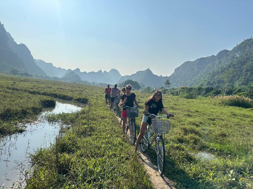 Lan Ha Bay-Cat Ba Island 2D1N Cruise: Meals, Kayaking-Biking - Kayaking and Swimming