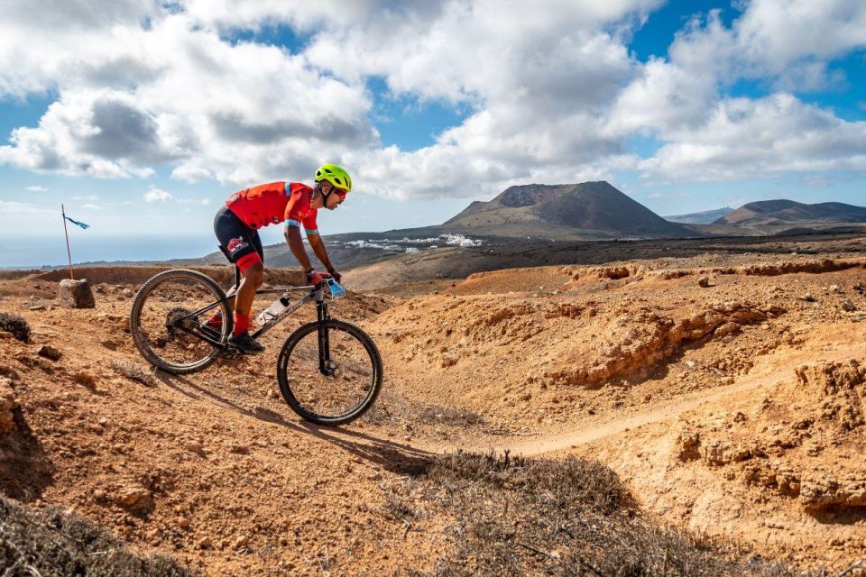 Lanzarote: Guided Mountain Bike Tour - Volcanic Landscapes