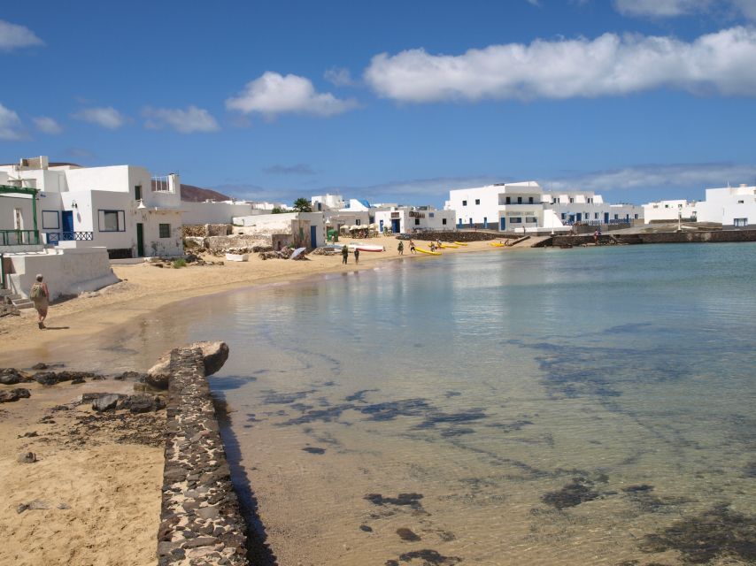 Lanzarote: Return Ferry to La Graciosa With Bus Pickup - Exploring La Graciosa