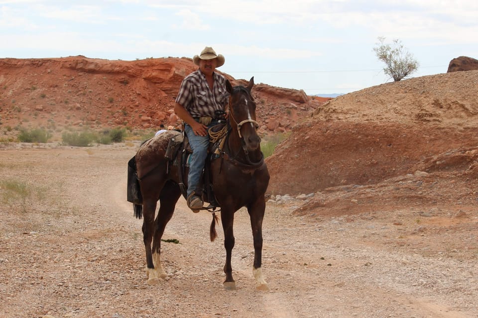 Las Vegas: Horseback Riding Tour With Lunch - Tour Itinerary