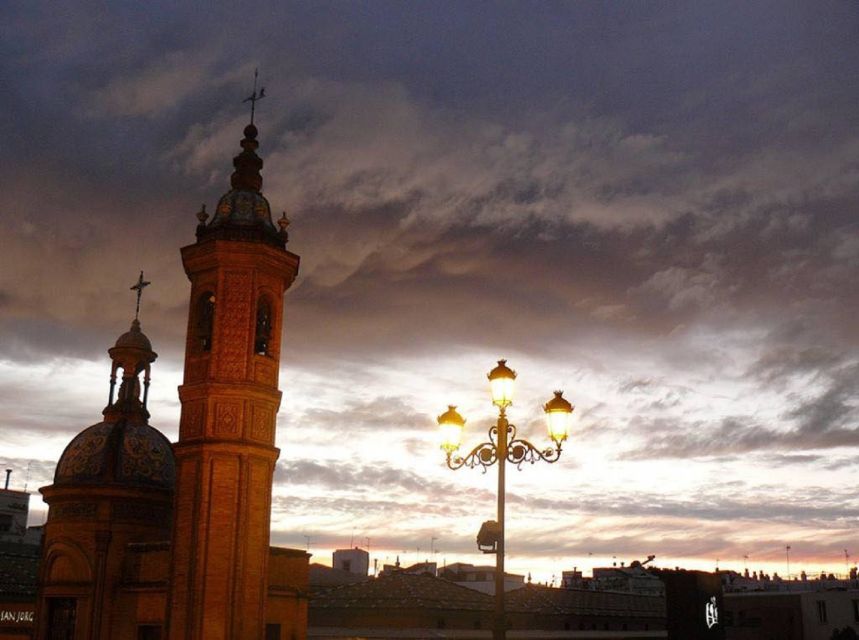 Legends of Triana Walking Tour in Spanish - Starting Location