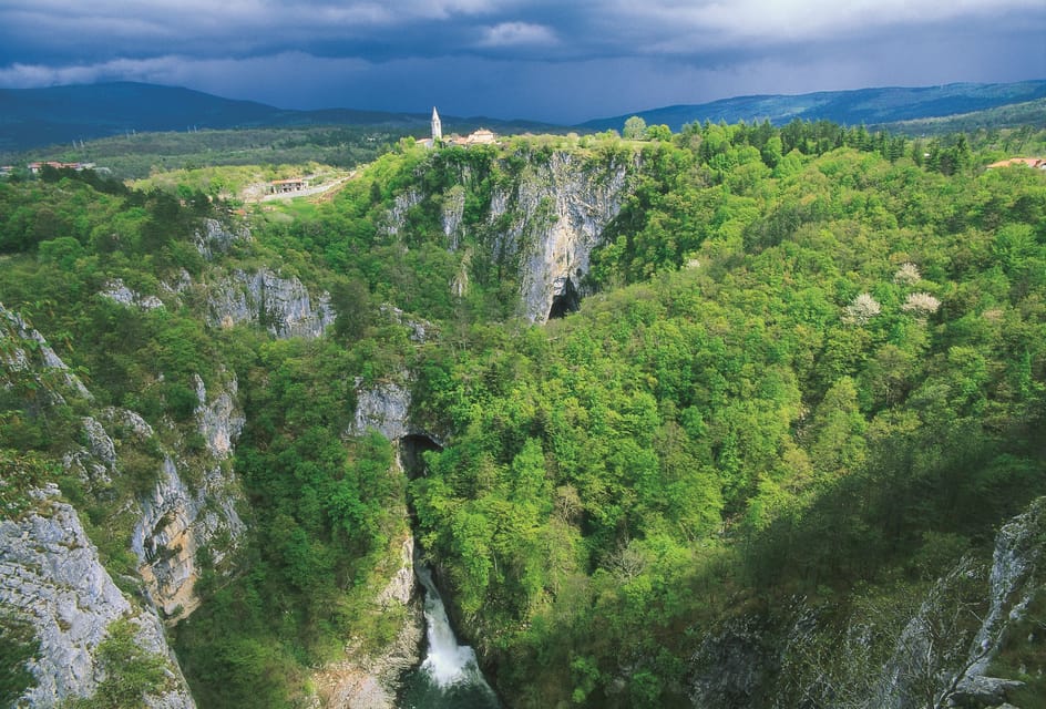 Ljubljana: UNESCO-Listed Škocjan Caves and Piran Day Trip - Discovering Piran