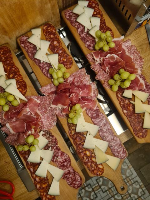 Local Wine Tasting With Walking Tapas Tour and Lunch - Starting Point