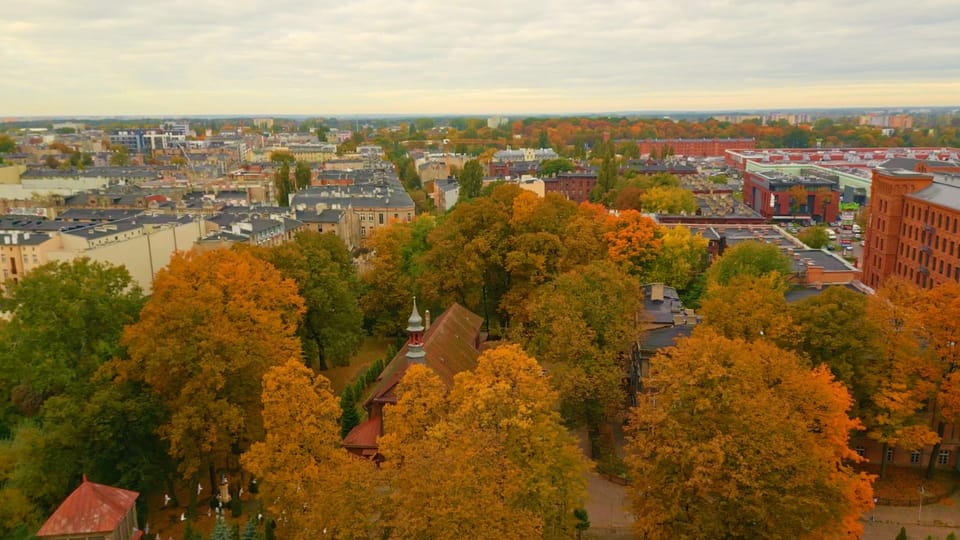 Lodz: Citybreak #1 Digital Guided Walking Tour - Booking Process and Options