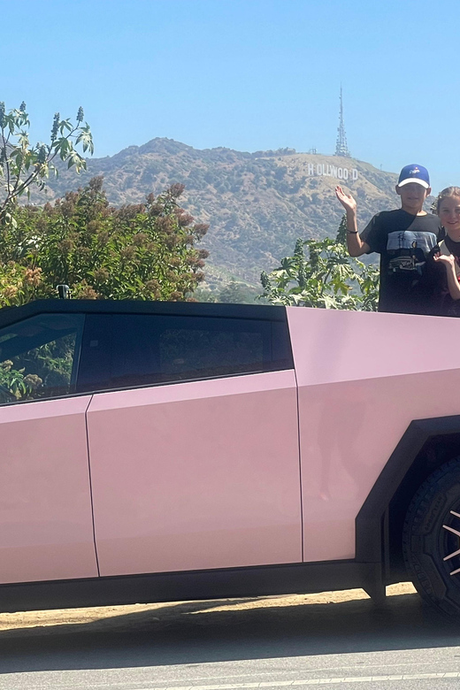 Los Angeles: 30-Minute Hollywood Sign Tesla Cyber Truck Tour - Meeting Point