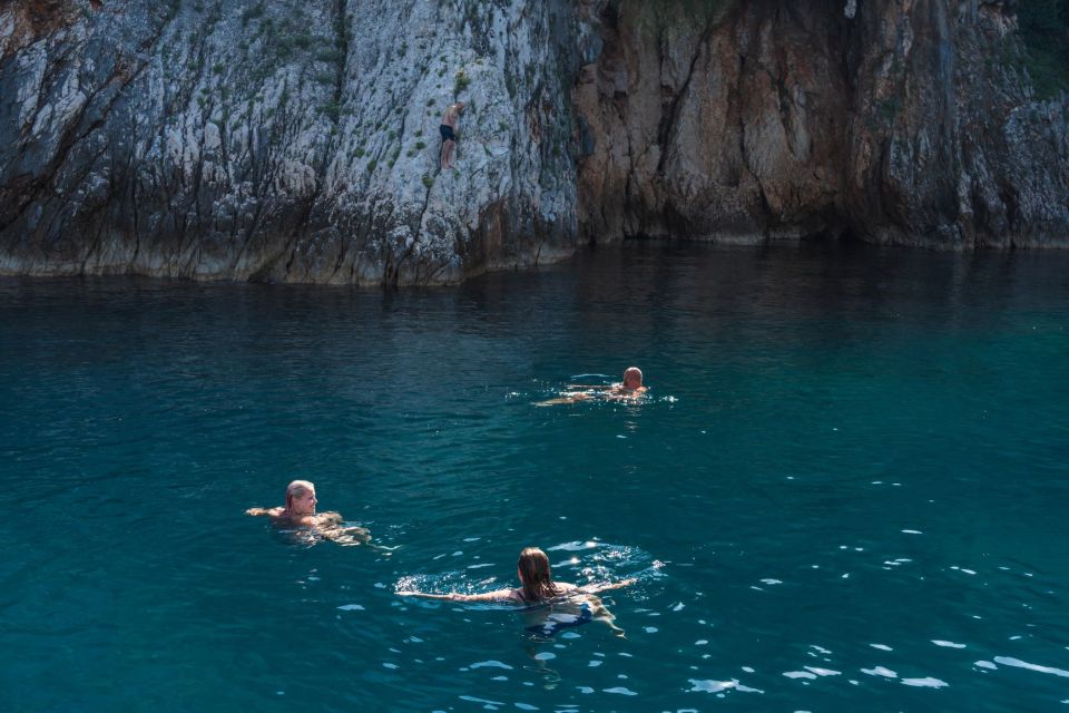 Lovran/Opatija: Swimming on Cres Island With Lunch - Exploring Cres Island