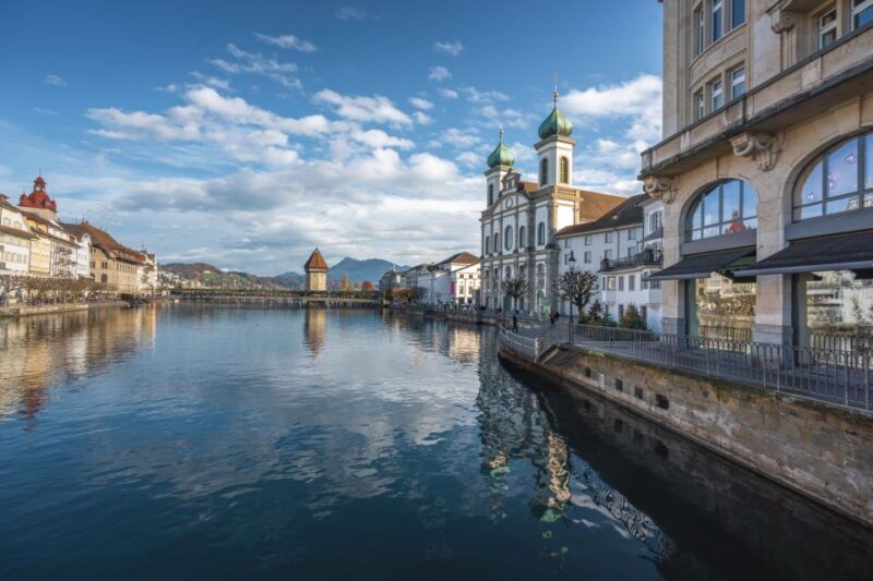Lucerne: Express Walk With a Local in 60 Minutes - Participant Age Requirements